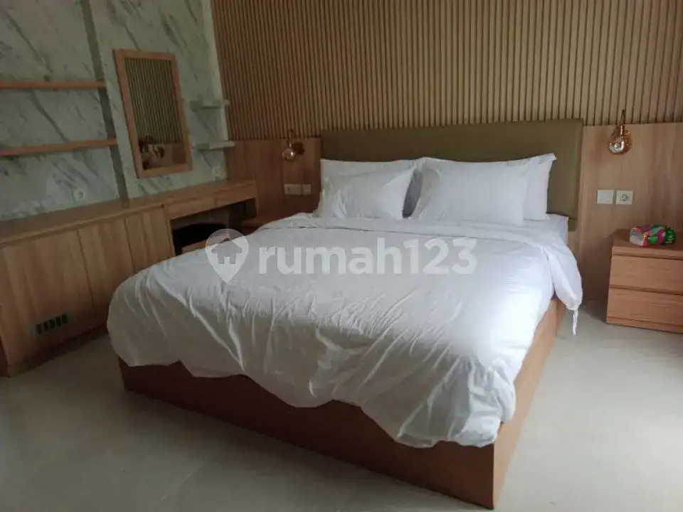 Villa Baru 2 Lantai dengan View Sawah dan Perbukitan di Central Lovina