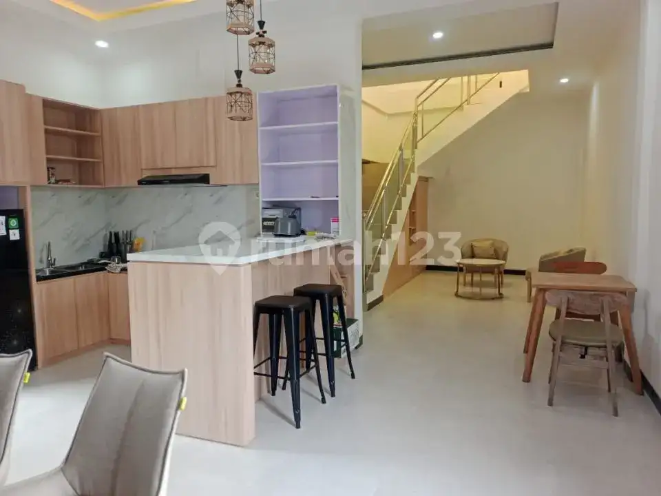 Villa Baru 2 Lantai dengan View Sawah dan Perbukitan di Central Lovina