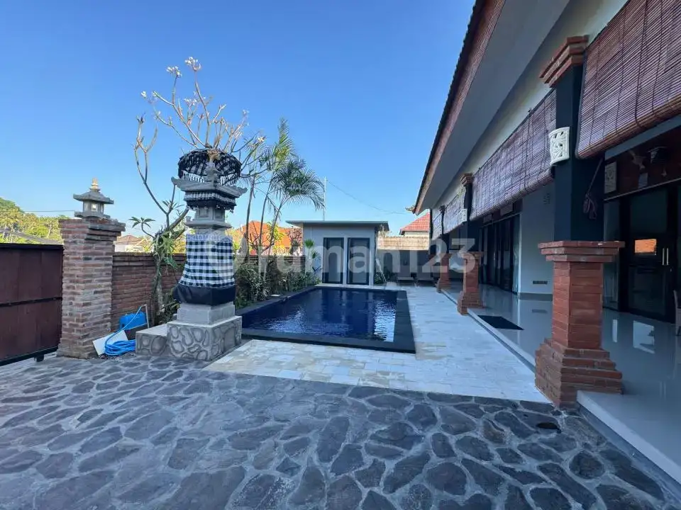 Villa Modern 2 Kamar Tidur di Area Tenang Dekat Pantai Lovina