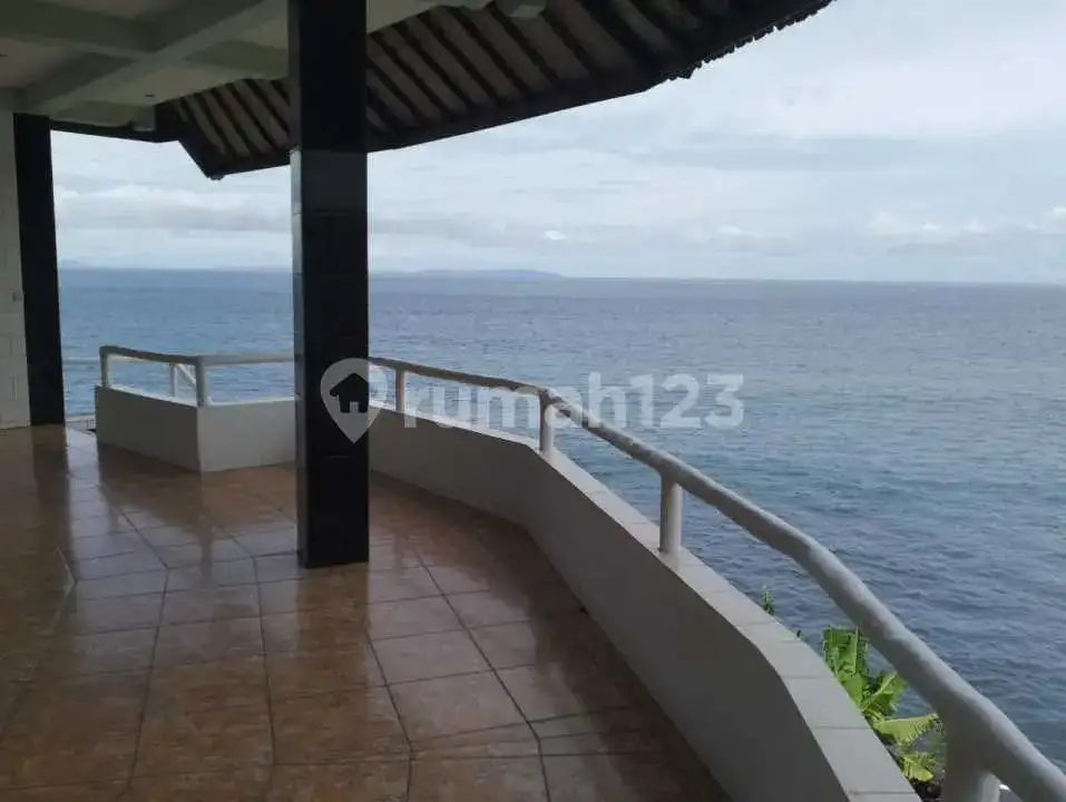 Hotel Tepi Tebing 12 Kamar Beach Front di Seraya Amed Bali