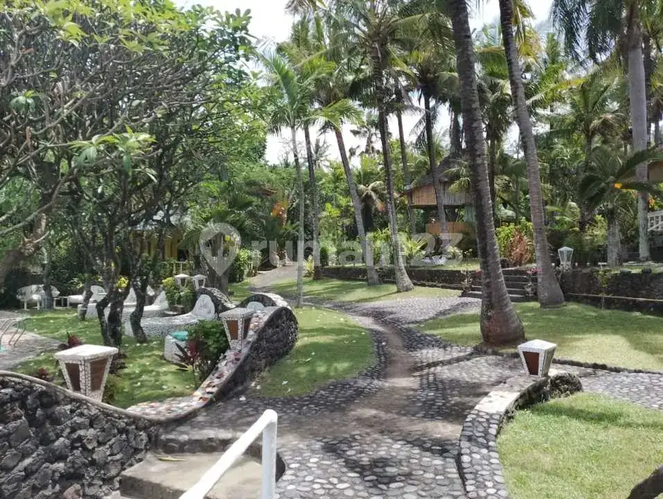 Hotel Tepi Tebing 12 Kamar Beach Front di Seraya Amed Bali