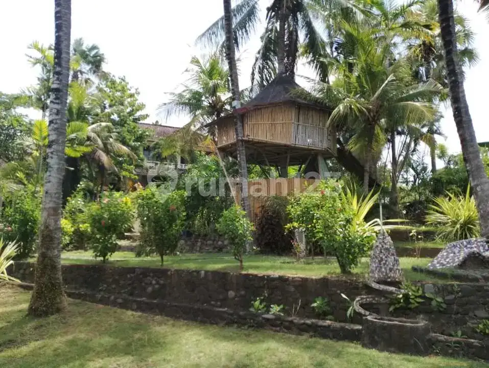 Hotel Tepi Tebing 12 Kamar Beach Front di Seraya Amed Bali