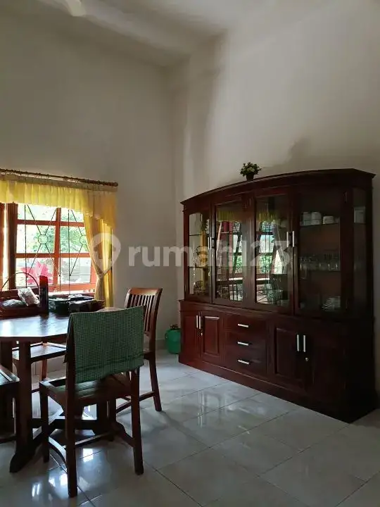 Villa 3 Kamar Tidur di Pusat Lovina Hanya 5 Menit Jalan Kaki ke Pantai