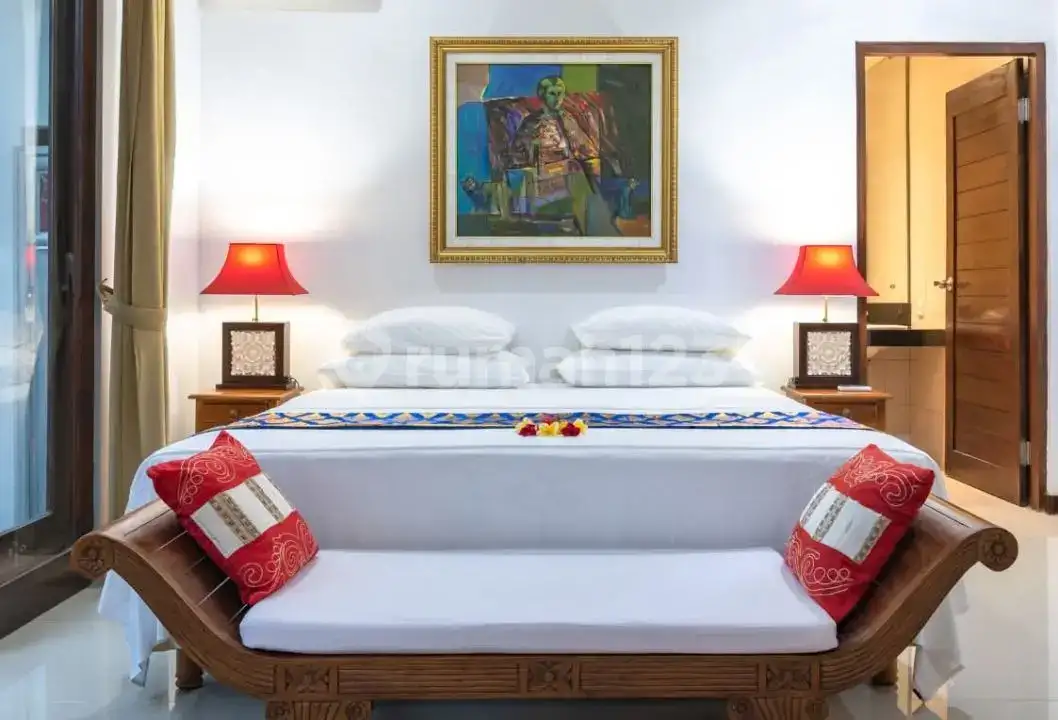 2 Unit Villa Modern dengan Pemandangan Hijau Dekat Pusat Lovina