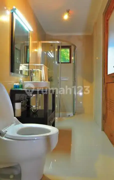 Apartemen 7 Kamar Tidur di Nusa Dua Dekat Pantai dengan Sisa Hak Sewa 33 Tahun