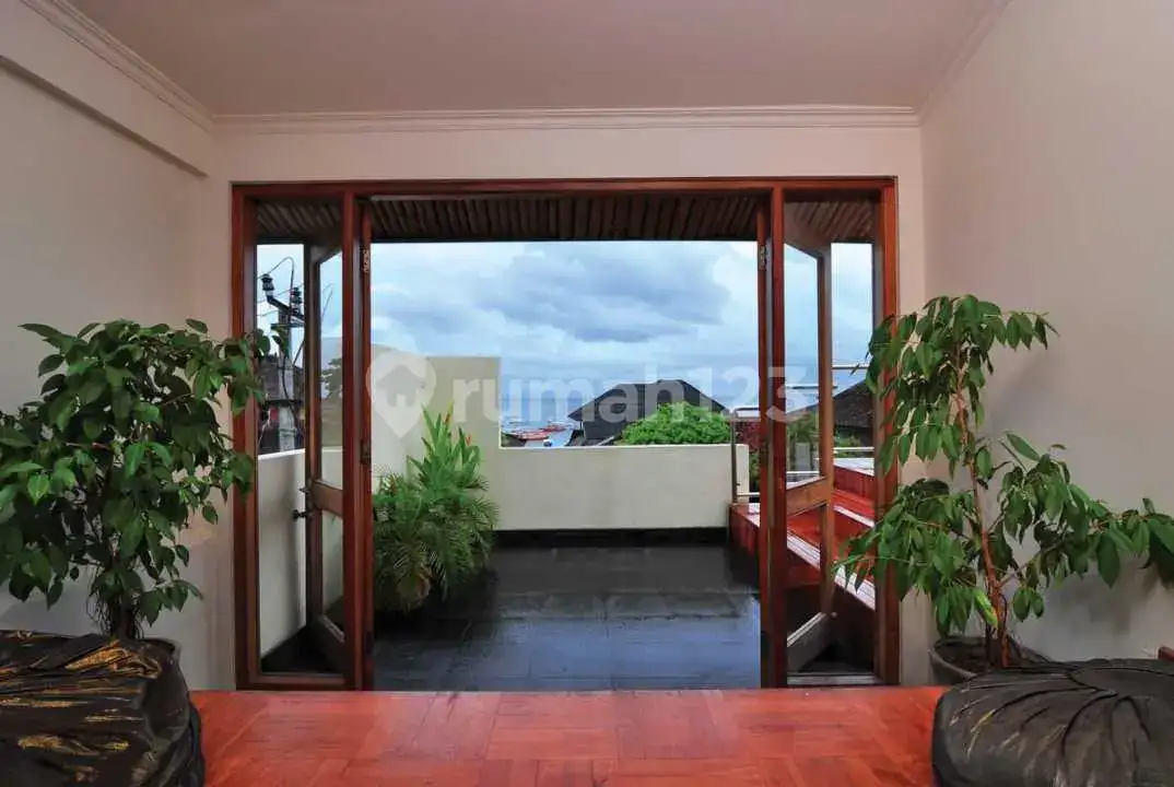 Apartemen 7 Kamar Tidur di Nusa Dua Dekat Pantai dengan Sisa Hak Sewa 33 Tahun