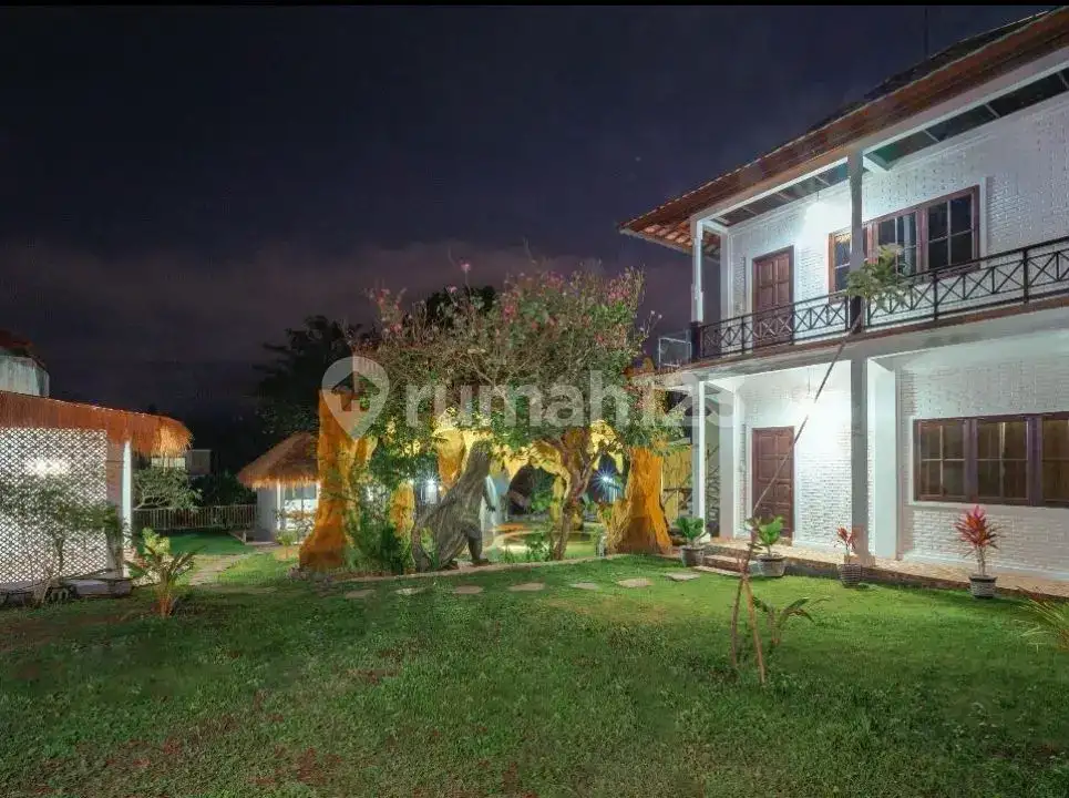 Villa 8 Kamar Tidur dengan Pemandangan Fantastis di Abang Karangasem