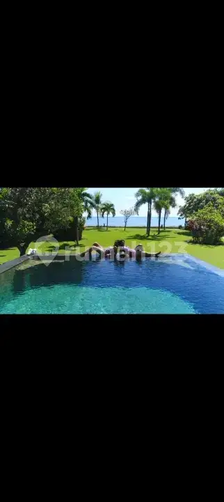 Villa Beach Front 3 Kamar Tidur di Umeanyar Bali Utara