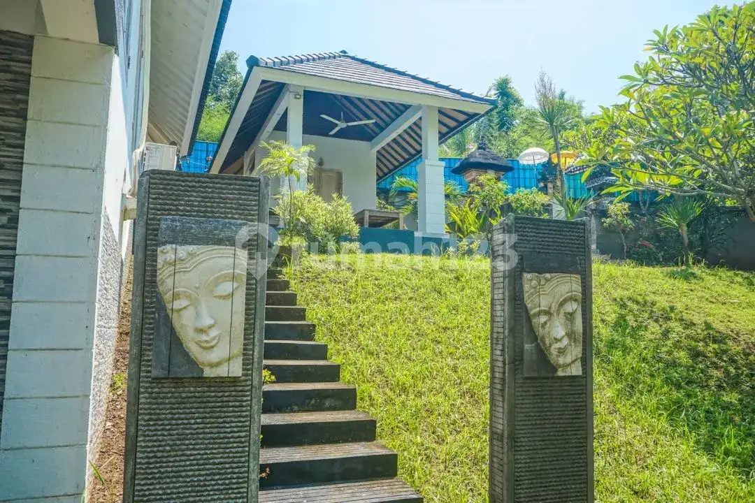Villa 2 Kamar Tidur di Perbukitan Lovina dengan Lahan Luas