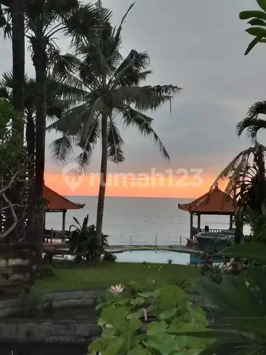 Bungalow 6 Kamar Tepi Pantai