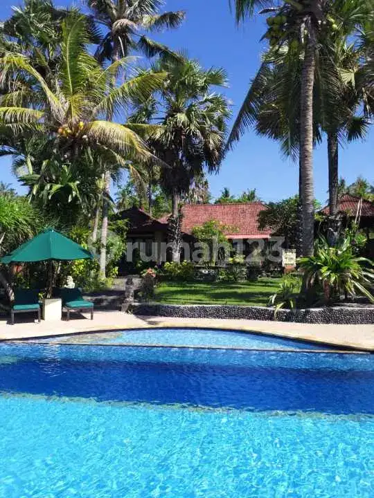 Bungalow 6 Kamar Tepi Pantai