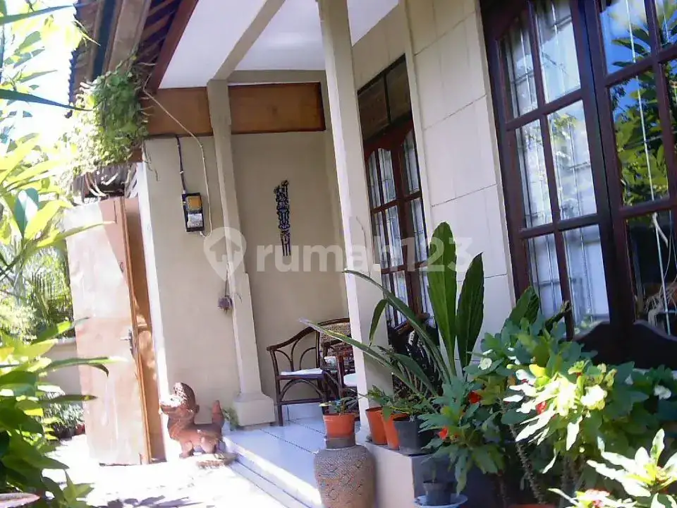 Rumah Semi Villa 2 Kamar Tidur Di Central Karangasem