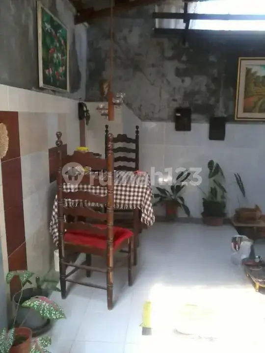 Rumah Semi Villa 2 Kamar Tidur Di Central Karangasem
