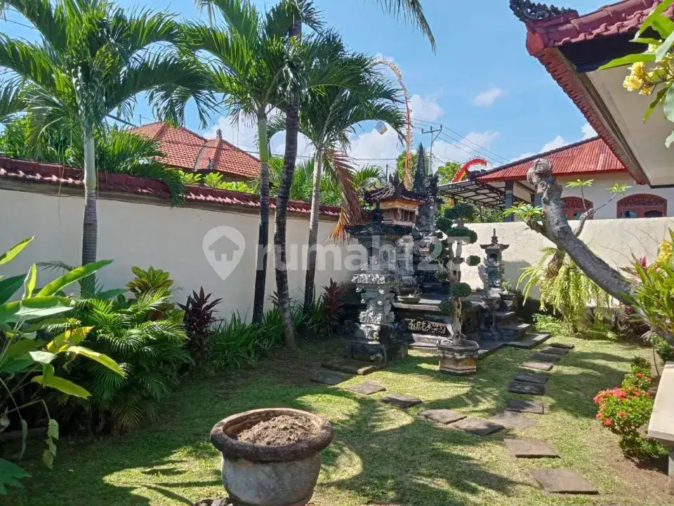 Villa 6 Kamar Tidur Dengan Pemandangan Sawah Dan Pegunungan Di Bali Utara