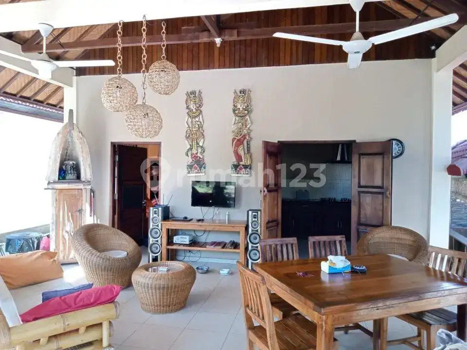 Villa 6 Kamar Tidur Dengan Pemandangan Sawah Dan Pegunungan Di Bali Utara