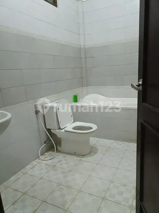 Villa Indah 6 Kamar Termasuk Spa Dan Restoran