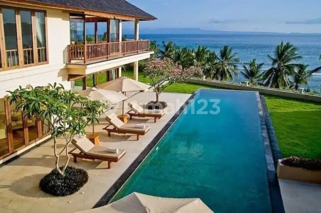 Villa 4 Kamar Dengan Pemandangan Laut Di Candidasa