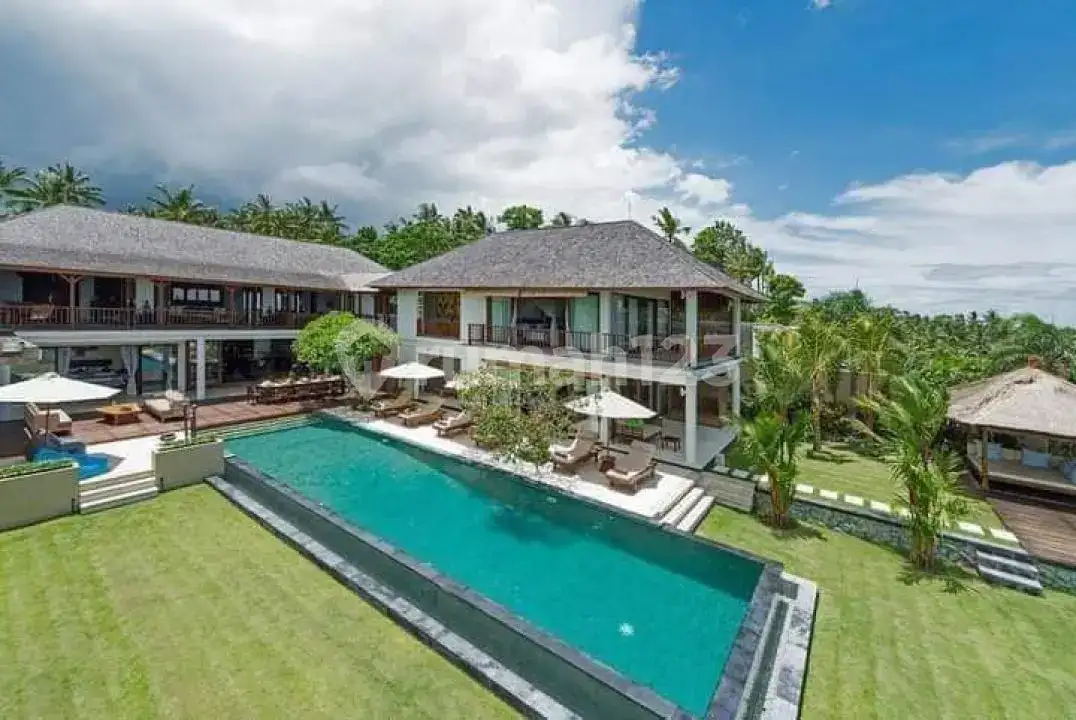Villa 4 Kamar Dengan Pemandangan Laut Di Candidasa