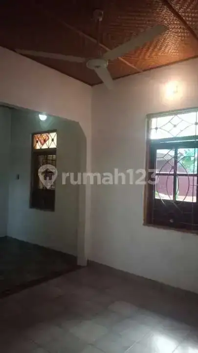 Rumah Lokal Di Pusat Lovina Dekat Ke Mana-Mana