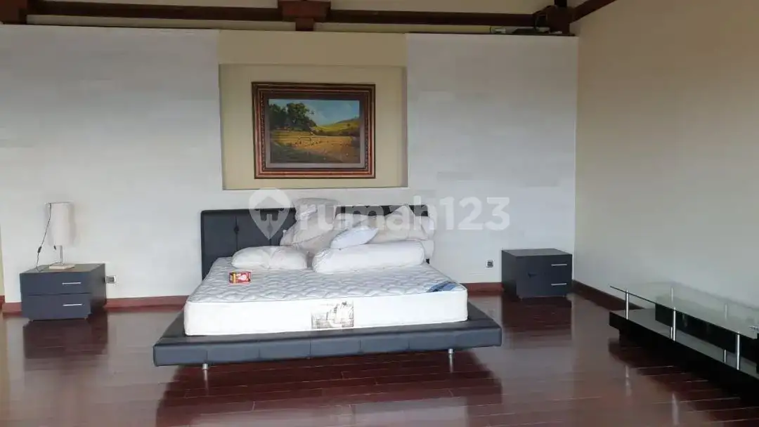 Villa Indah Dengan Pemandangan Laut Menakjubkan Di Jimbaran