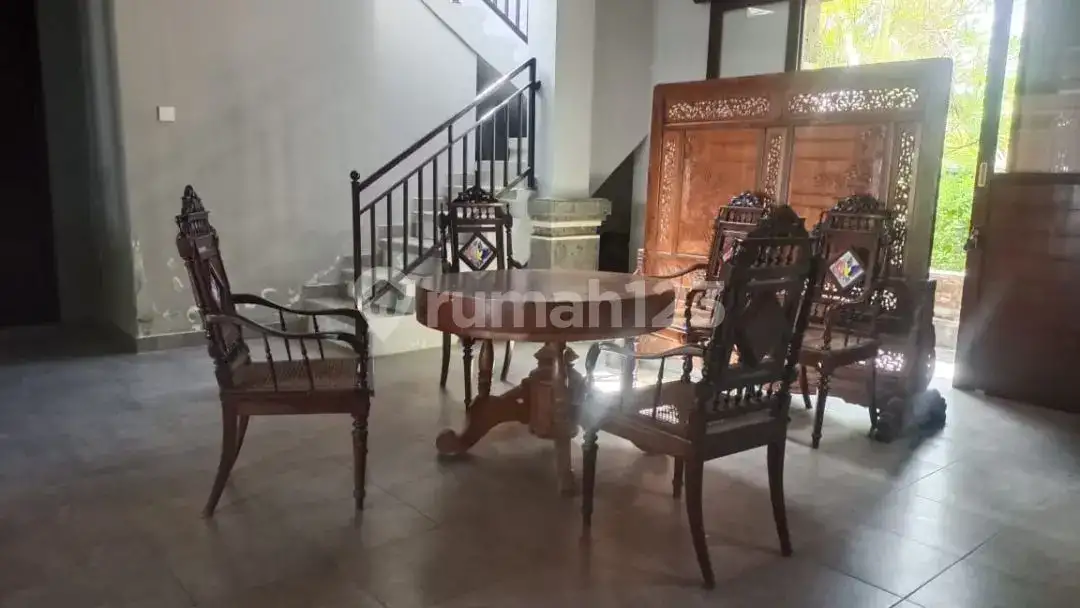 Villa Tepi Pantai Di Kawasan Lovina Dengan Lahan 7 Are