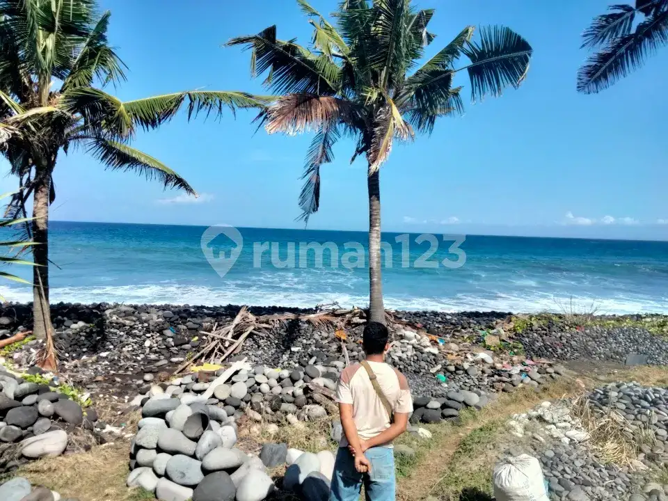 Tanah Pinggir Pantai di Seraya Karangasem Bali