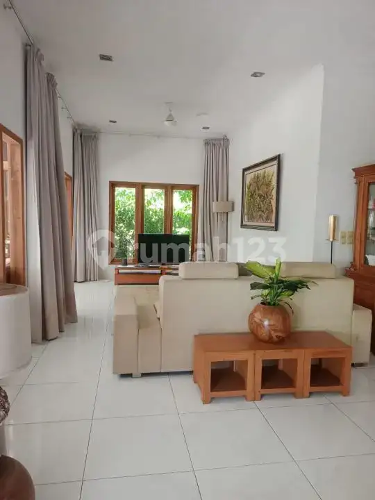 Villa Pribadi 3 Kamar Tidur Dekat Pantai di Seririt Buleleng Bali