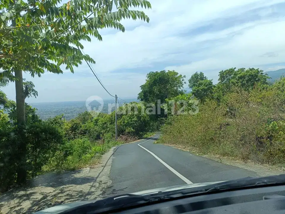 Tanah View Laut di Jalan Aspal Dekat Pantai Lovina Tigawasa Buleleng Bali