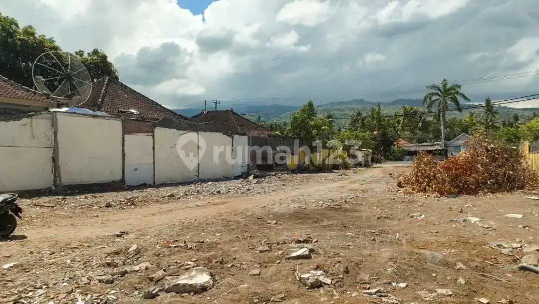 Tanah Beachfront Dekat Pusat Lovina Buleleng Bali