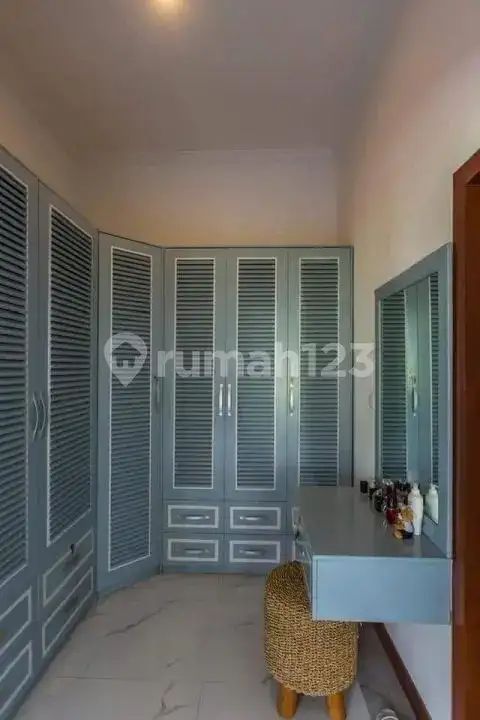 Villa Mewah 3 Kamar Tidur dengan View Indah Dekat Pusat Lovina Bali