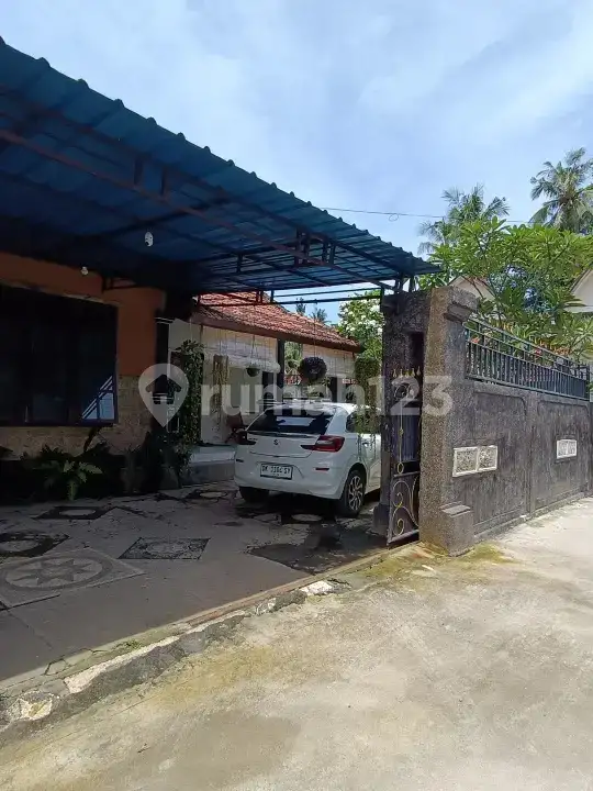 Rumah Semi Villa 3 Kamar Tidur Dekat Pantai di Kaliasem Lovina Buleleng Bali