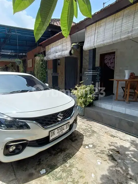 Rumah Semi Villa 3 Kamar Tidur Dekat Pantai di Kaliasem Lovina Buleleng Bali