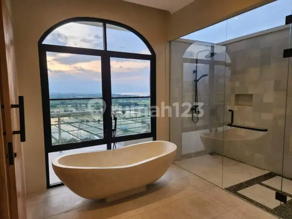 Villa Modern 2 Kamar Tidur dengan View Laut di Umeanyar Seririt Buleleng Bali