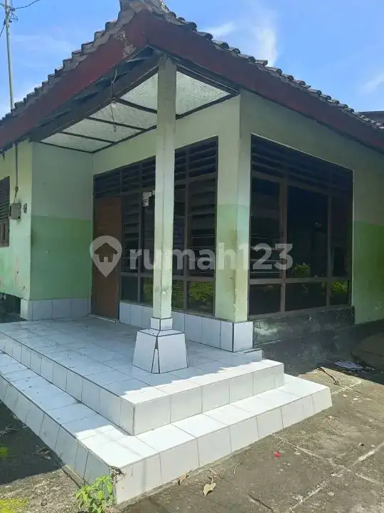 Rumah Lokal 3 Menit ke Pantai di Lovina Buleleng Bali