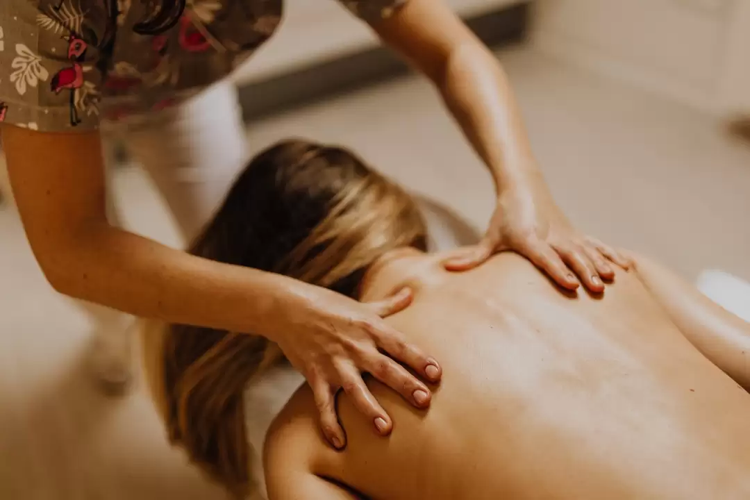 Ayurvedic Chakra Dhara Massage in Ubud