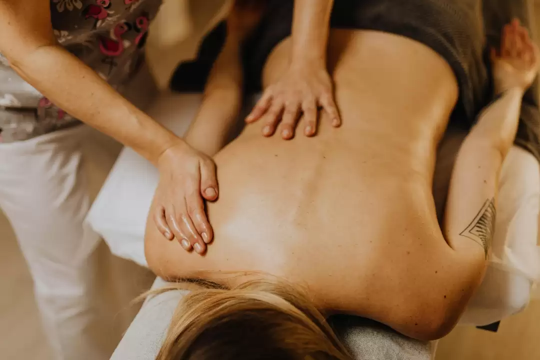 Ayurvedic Chakra Dhara Massage in Ubud3
