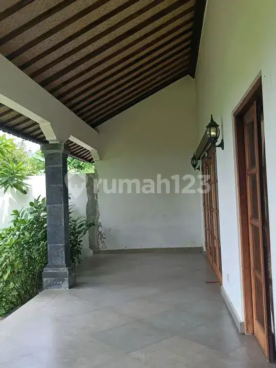 Semi Villa 2 Kamar Tidur dengan View Sawah di Kawasan Resort Lovina Buleleng Bali
