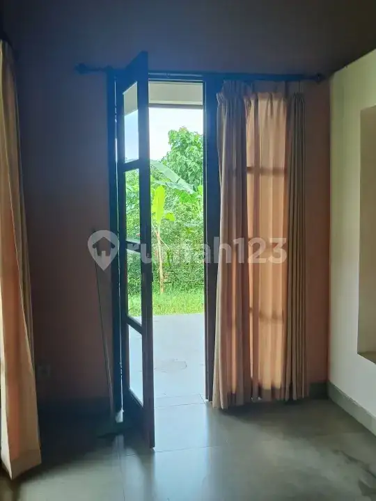 Semi Villa 2 Kamar Tidur dengan View Sawah di Kawasan Resort Lovina Buleleng Bali