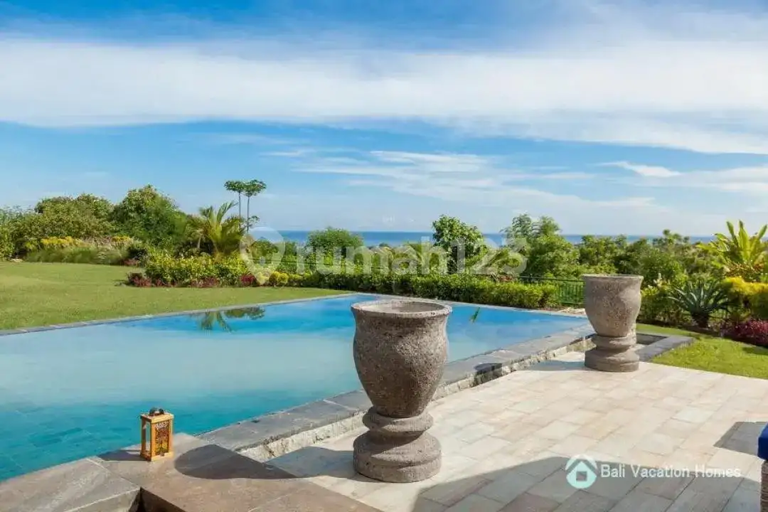 Villa Modern 3 Kamar Tidur dengan View Laut, Sawah, dan Bukit di Umeanyar Buleleng Bali