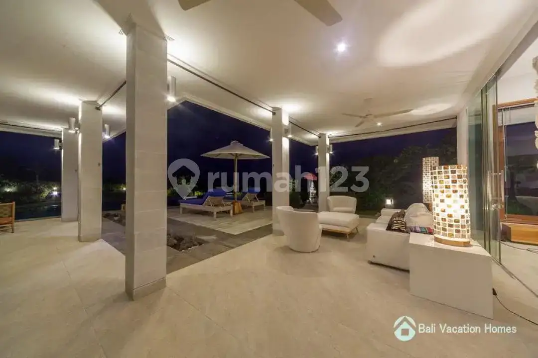Villa Modern 3 Kamar Tidur dengan View Laut, Sawah, dan Bukit di Umeanyar Buleleng Bali