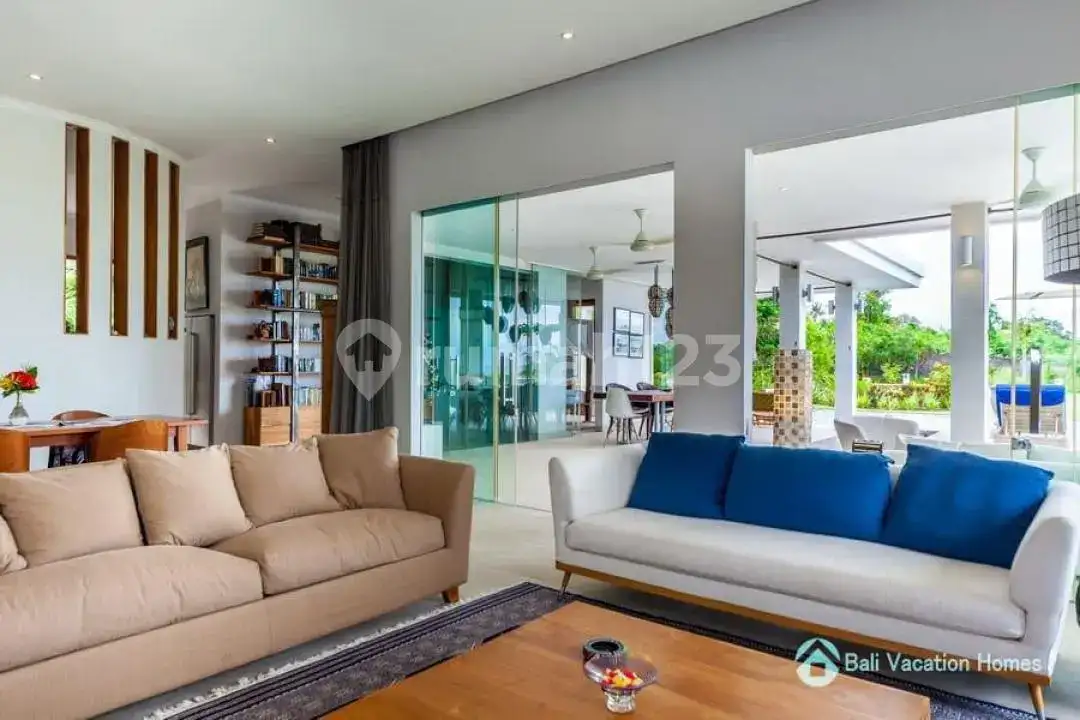 Villa Modern 3 Kamar Tidur dengan View Laut, Sawah, dan Bukit di Umeanyar Buleleng Bali