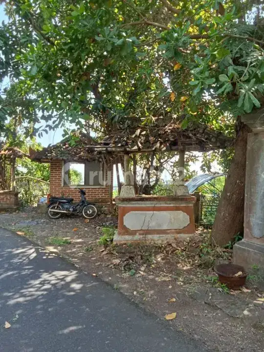 Bangunan Bekas Restoran dengan Rencana Hotel 3 Lantai di Perbukitan Lovina Buleleng Bali