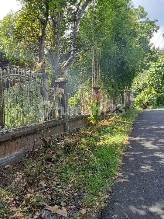 Bangunan Bekas Restoran dengan Rencana Hotel 3 Lantai di Perbukitan Lovina Buleleng Bali