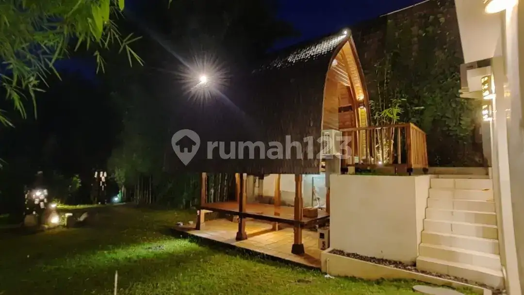 Villa Riverside 6 Kamar Tidur di Area Tenang Abiansemal Badung Bali