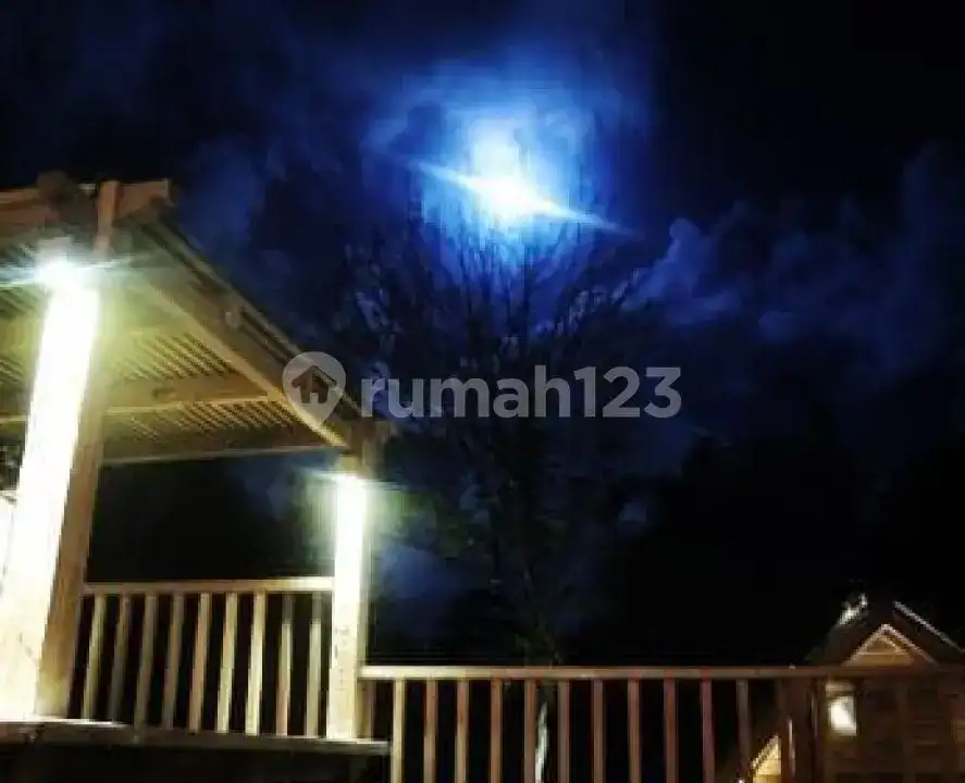 Villa Riverside 6 Kamar Tidur di Area Tenang Abiansemal Badung Bali