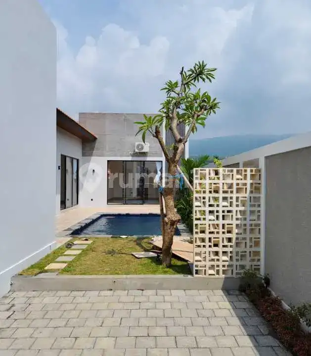 Villa Baru 3 Kamar Tidur dengan View Sawah di Lovina Buleleng Bali