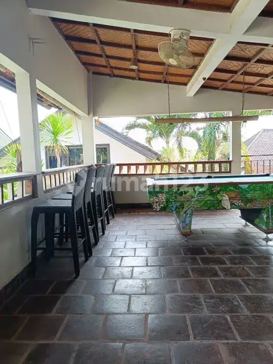 Villa dengan 3 Unit Homestay Berpenghasilan di Kaliasem Dekat Pusat Lovina Bali