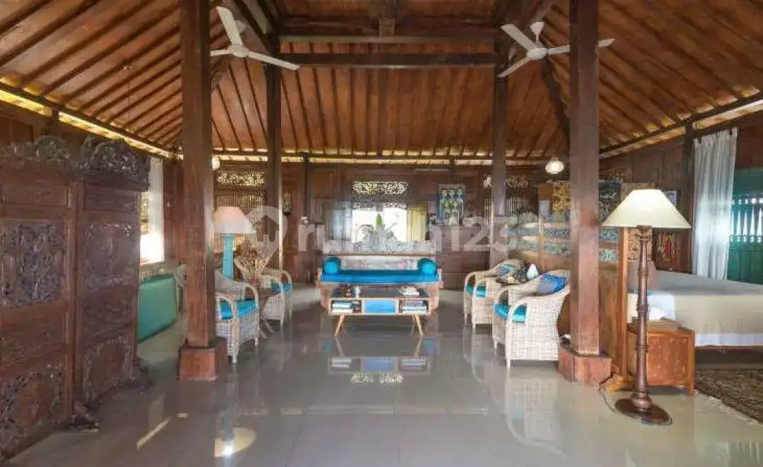 Villa 2 Private Joglo dengan Pemandangan Fantastis di Sambangan, Buleleng
