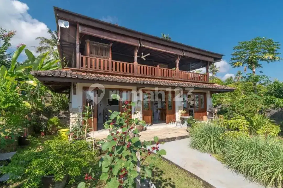 Villa 2 Private Joglo dengan Pemandangan Fantastis di Sambangan, Buleleng