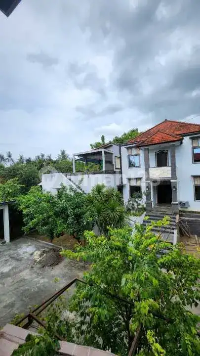 2 Unit Villa Dekat Pantai Lovina dengan Luas Tanah 700 m² Cocok untuk Hunian dan Bisnis